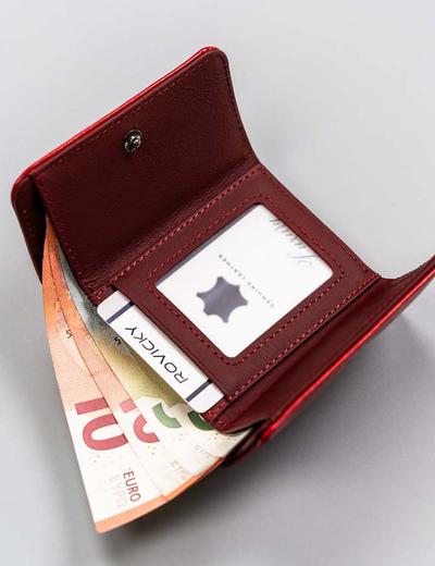 Klasyczny, mały portfel damski czerwony na bigiel i zatrzask - Rovicky