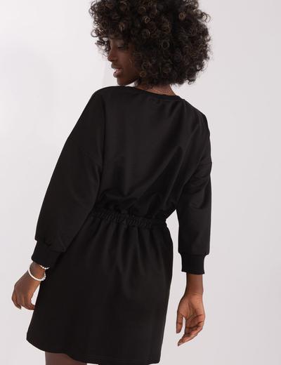 Czarna sukienka dresowa damska z kieszeniami