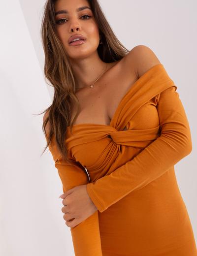 Jasnopomarańczowa dopasowana sukienka hiszpanka z bawełny