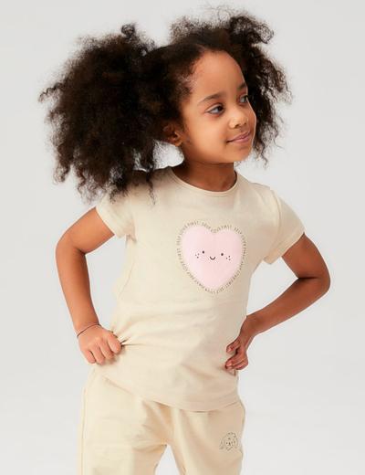 T-shirt dla dziewczynki - beżowy z różowym serduszkiem - 5.10.15.