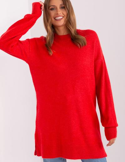 Czerwony sweter oversize z okrągłym dekoltem