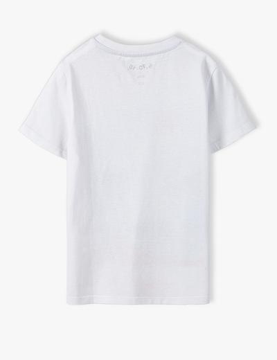 T-shirt chłopięcy w kolorze białym z żaglówka