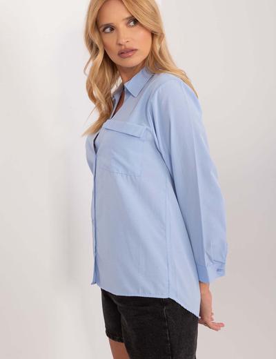 Jasnoniebieska klasyczna koszula damska z kieszenią