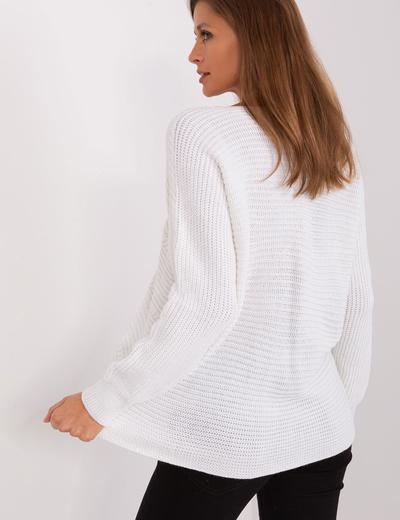 Sweter damski klasyczny z długim rękawem ecru
