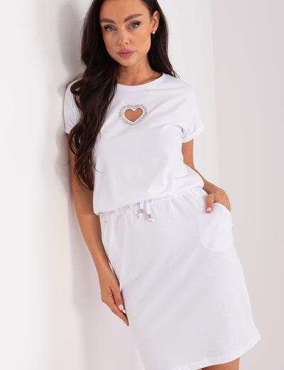Biała damska sukienka dresowa ze ściągaczem