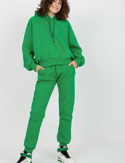 Zielony dresowy komplet basic z bluzą z kapturem
