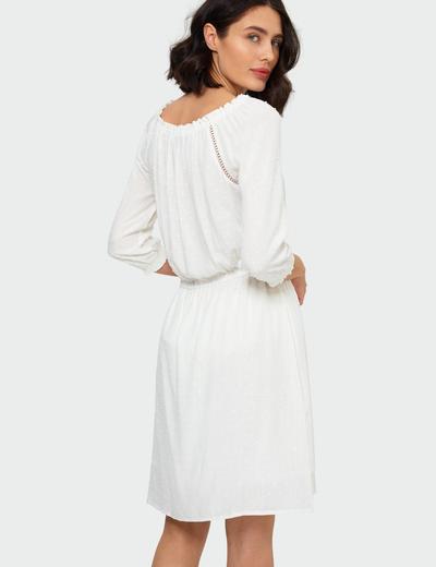 Sukienka o luźnym kroju typu hiszpanka biała