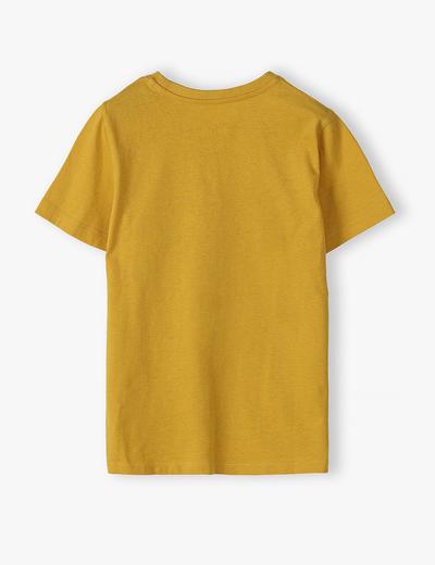 Bawełniany t-shirt chłopięcy w kolorze musztardowym
