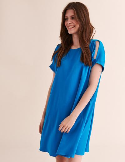 Sukienka niebieska luźna z wycięciami na ramionach