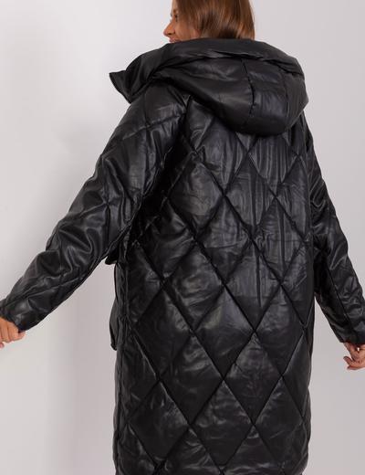 Czarna pikowana kurtka zimowa z kieszeniami