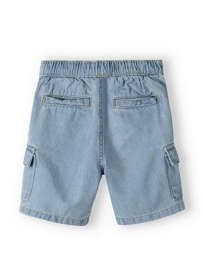 Jasnoniebieskie szorty jeansowe typu bojówki
