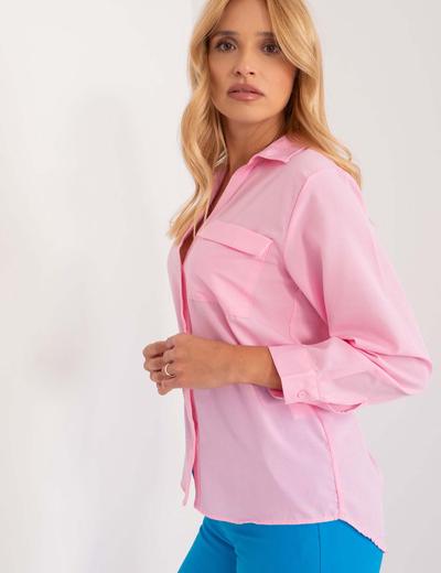 Różowa klasyczna koszula damska z kieszonką
