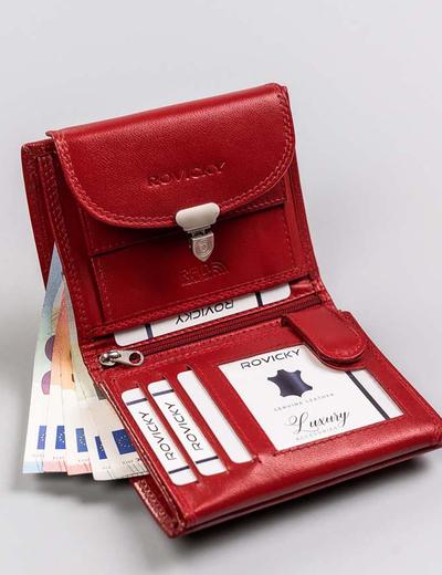 Skórzany portfel damski z ozdobnym zapięciem — Rovicky