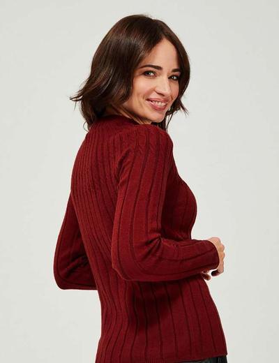 Sweter damski w prążki- bordowy