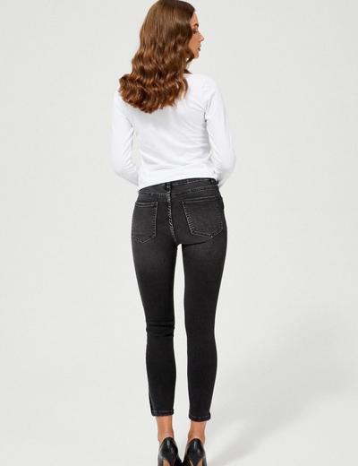 Jeansy damskie medium waist z ozdobnymi guzikami czarne