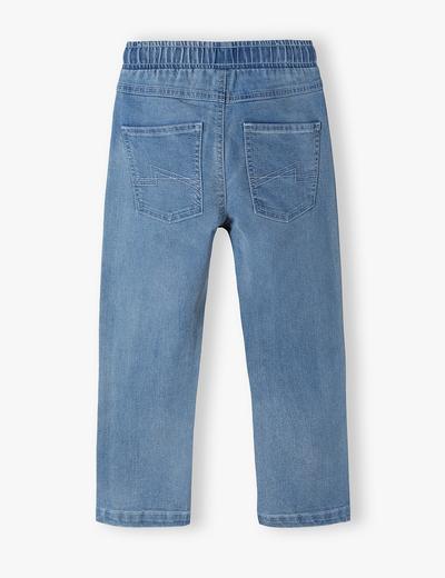 Jeansowe spodnie dla chłopca - straight leg