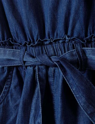 Ciemnoniebieski kombinezon dziewczęcy jeansowy z falbaną