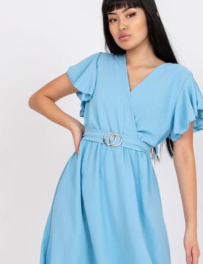 Niebieska sukienka mini z ozdobnymi rękawami