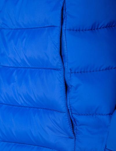 Niebieska pikowana kurtka dla niemowlaka
