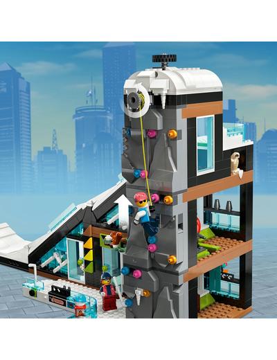 Klocki LEGO City 60366 Centrum narciarskie i wspinaczkowe - 1045 elementów, wiek 7 +
