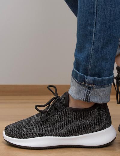 Buty chłopięce sportowe sznurowane z przewiewnego materiału