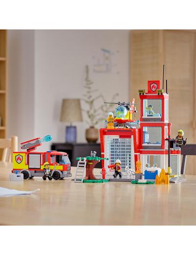 LEGO City 60320 Remiza strażacka wiek 6+