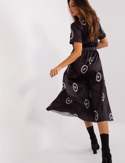 Czarna rozkloszowana sukienka damska koktajlowa