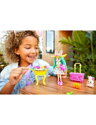 Enchantimals Wiosenne króliczki zestaw do zabawy z lalką Fluffy Bunny i figurką króliczka Mop wiek 4+