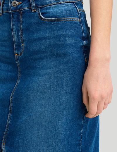 Ołówkowa spódnica jeansowa granatowa