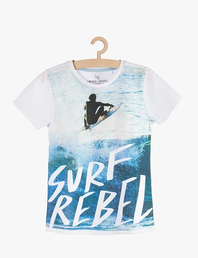 T-Shirt chłopięcy biały z nadrukami- Surf Rebel