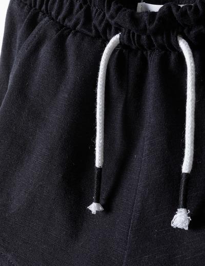 Czarne szorty dresowe dla niemowlaka z bawełny