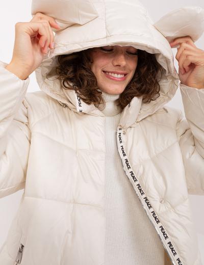 Jasnobeżowa pikowana kurtka zimowa z kapturem