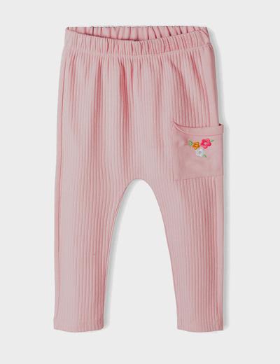 Różowe spodnie niemowlęce z kieszenią