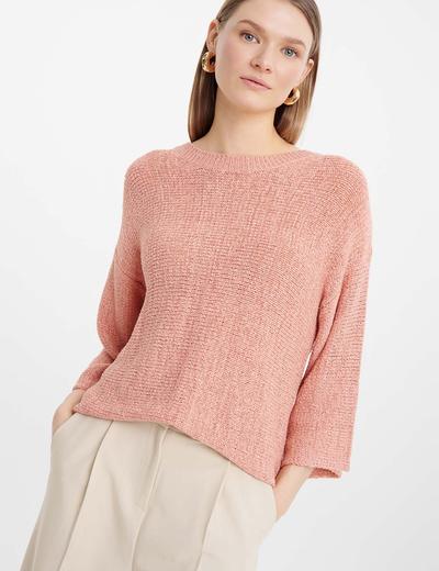 Dzianinowy różowy sweter damski z szerokim rękawem