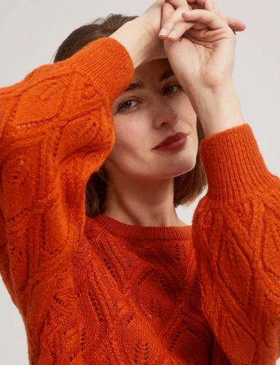 Ażurowy sweter damski pomarańczowy