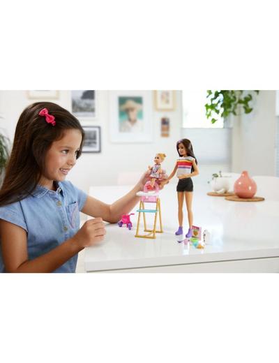 Barbie Skipper - Zestaw Czas karmienia z krzesełkiem - Lalka Opiekunka i dziecko wiek 3+