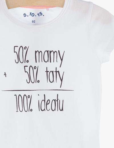 T-shirt dziewczęcy biały z napisami - 50% mamy, 50% taty...