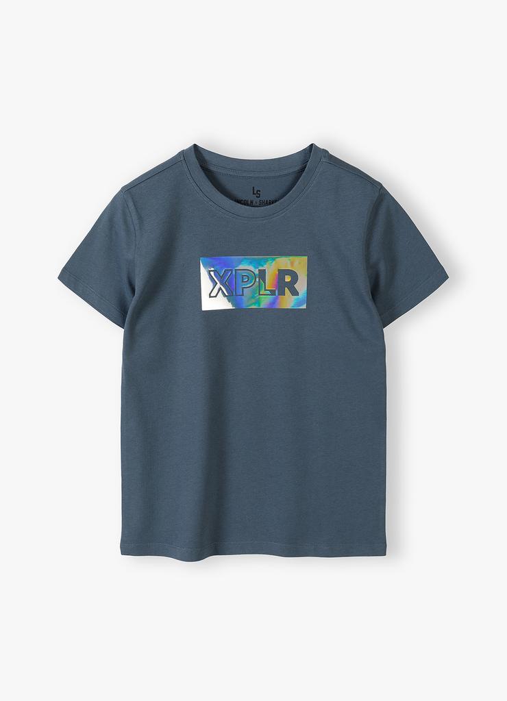 Bawełniany t-shirt dla chłopca z aplikacją z przodu