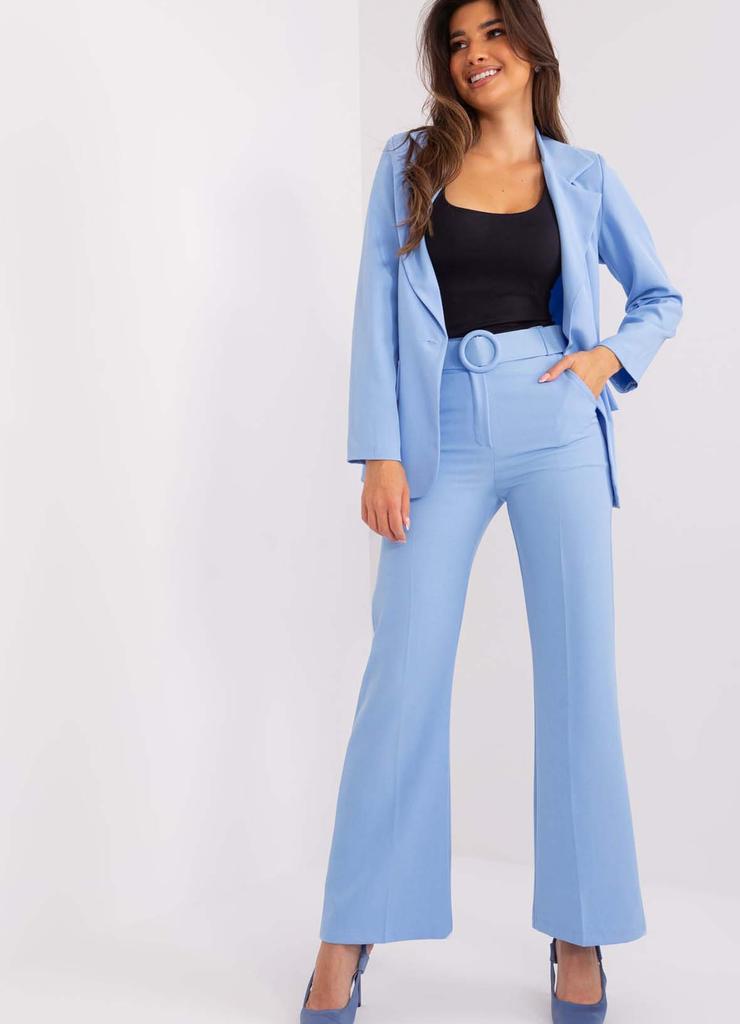 Jasnoniebieskie garniturowe spodnie damskie z kieszeniami