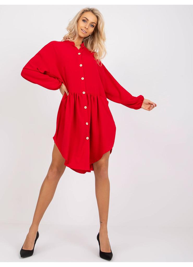 Czerwona luźna sukienka koszulowa z guziczkami
