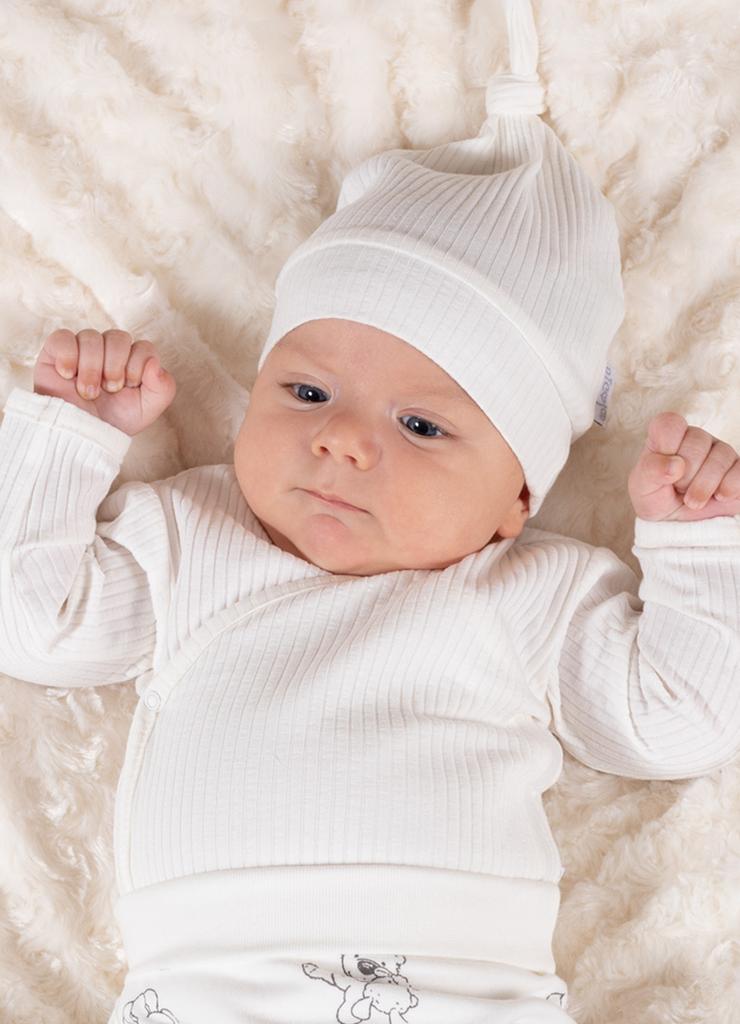 Prążkowana bawełniana czapka niemowlęca kremowa