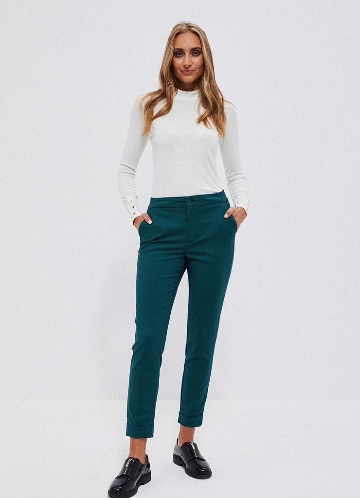 Zielone spodnie damskie typu cygaretki
