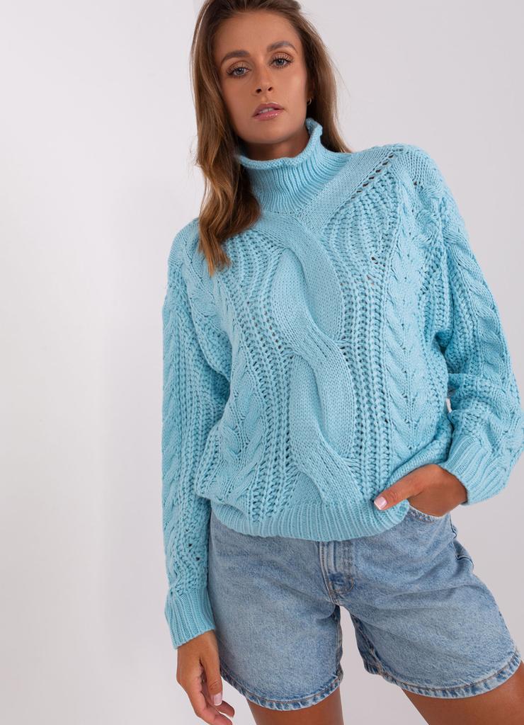 Jasnoniebieski sweter damski oversize z warkoczami