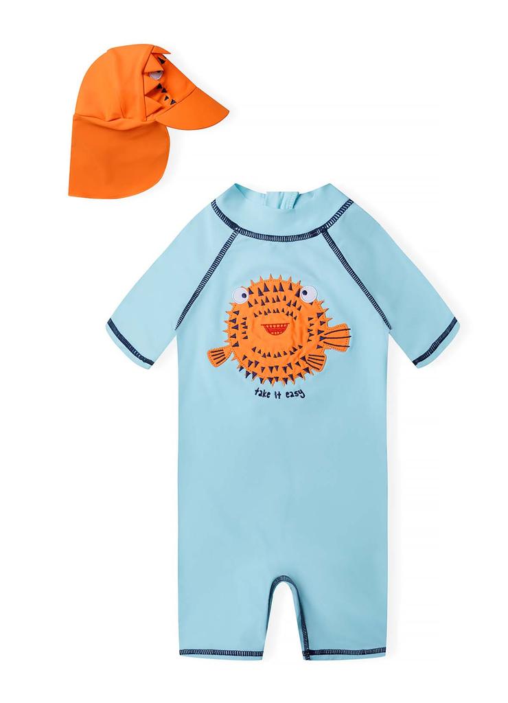 Błękitny kombinezon niemowlęcy z filtrem UV i czapką