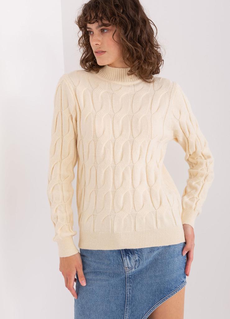 Kremowy damski sweter z warkoczami