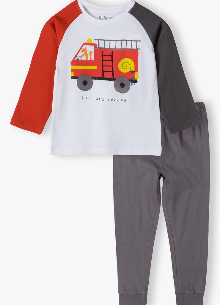 Piżama chłopięca z nadrukiem wozu strażackiego