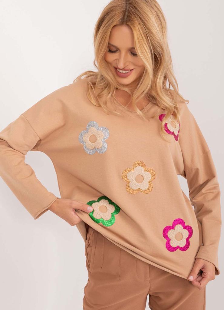 Luźna bluzka z bawełny w kolorowe kwiaty - beżowa