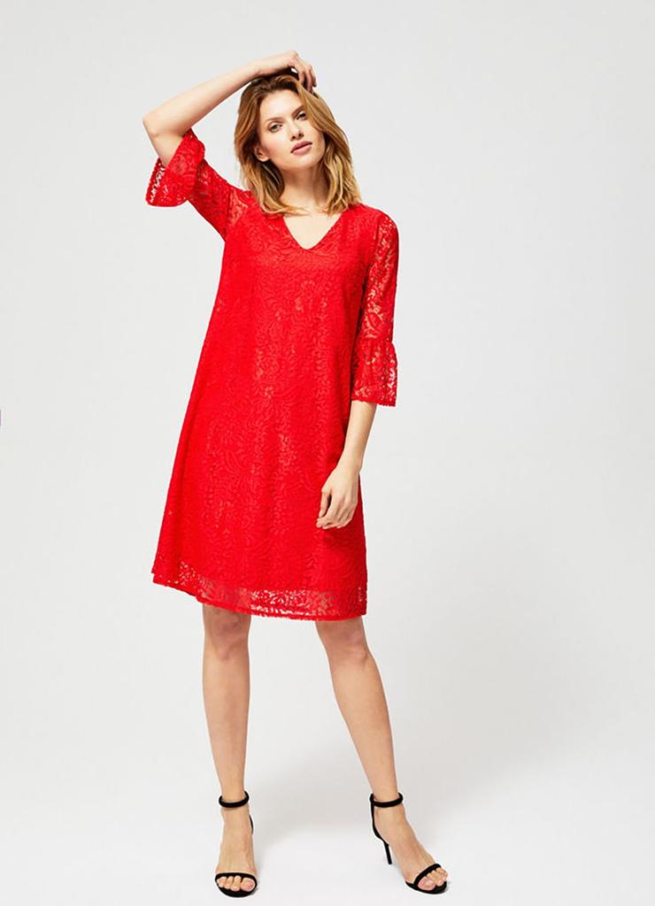 Koronkowa sukienka z rękawami 3/4 zapinana na guzik - czerwona