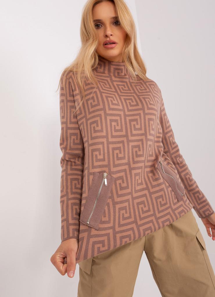 Brązowo-camelowy wzorzysty sweter z golfem