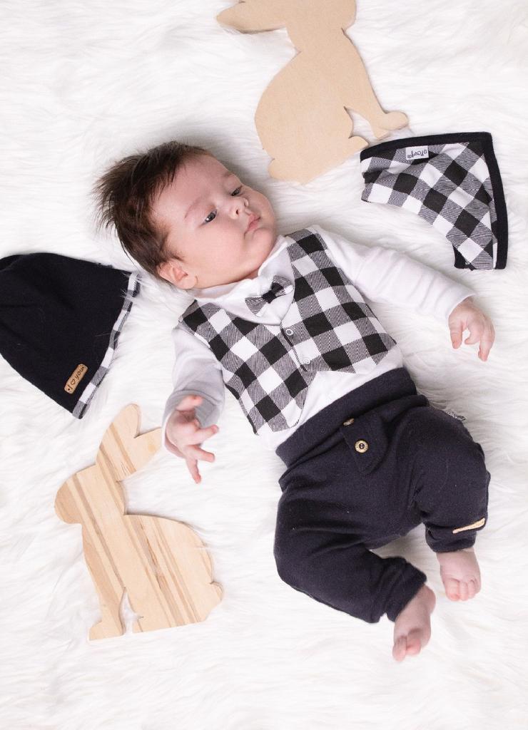 Zestaw bawełnianych ubrań niemowlęcych- 4-częściowy